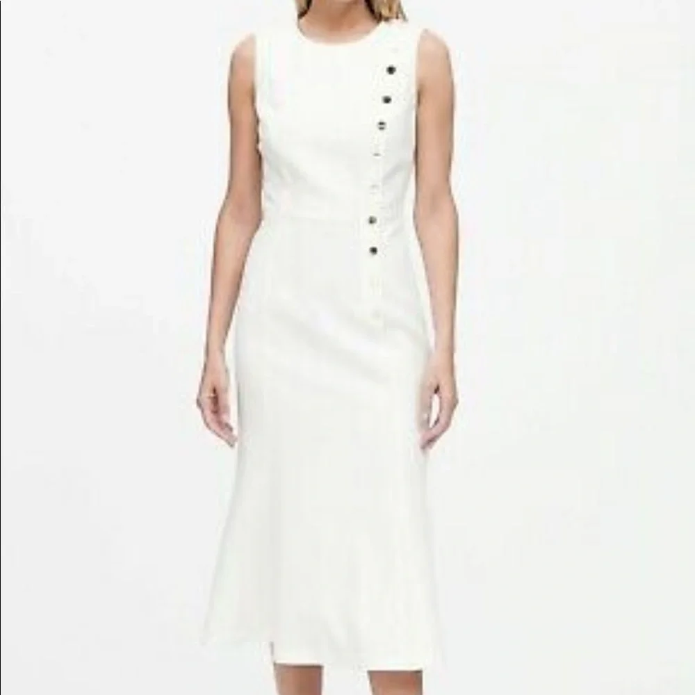 Banana Republic Midi Dress with Gold Buttons - Cream, size 6 - Picture 4 of 9